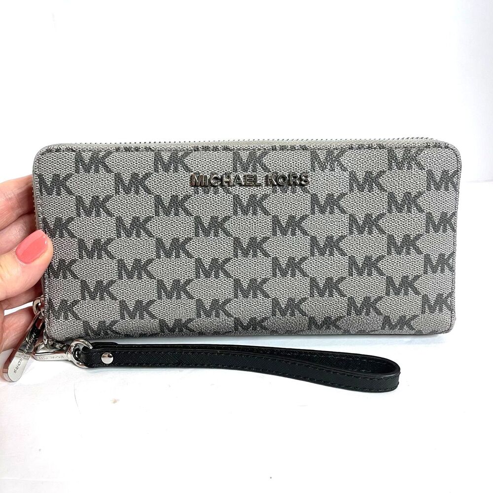 Michael Kors Jet Set Travel Continental Black Gray Silver Wallet Wristlet Zip Up